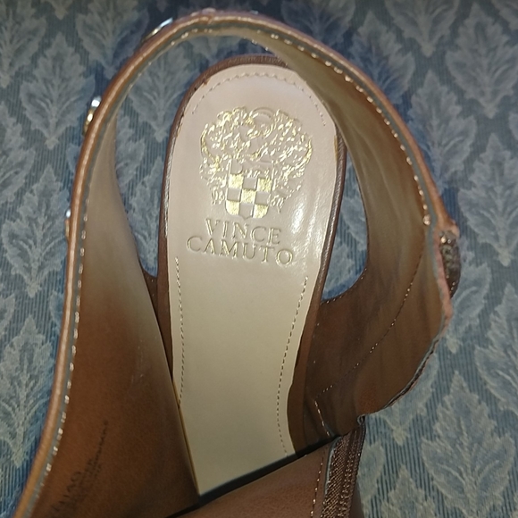 Vince Camuto Whiskey Brown Heels - Picture 5 of 7
